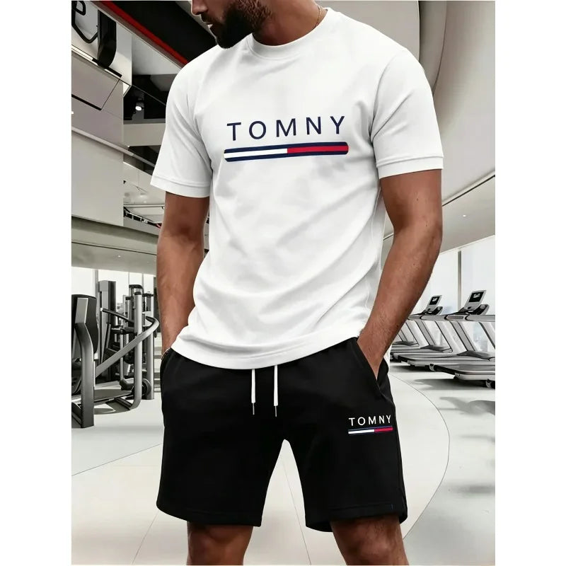 New summer fitness sportswear for men, short-sleeved T-shirt and shorts two-piece set, breathable and quick-drying casual wear.